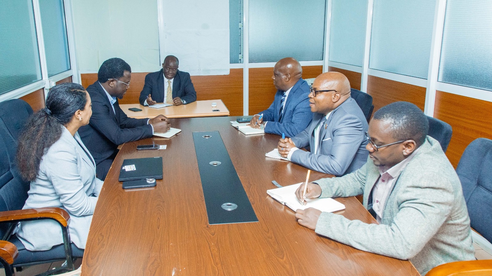 Katibu Mkuu Dkt Muyungi akutana na Uongozi wa Benki ya Kilimo