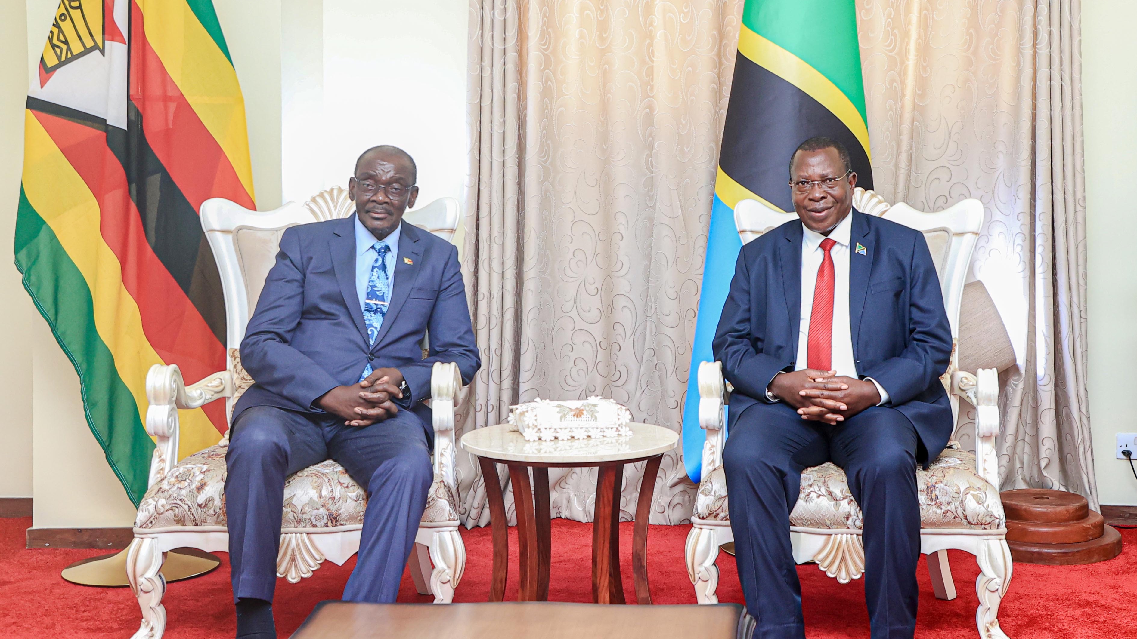 Dkt. Mpango, Makamu wa Rais wa Zimbabwe wafanya mazungumzo