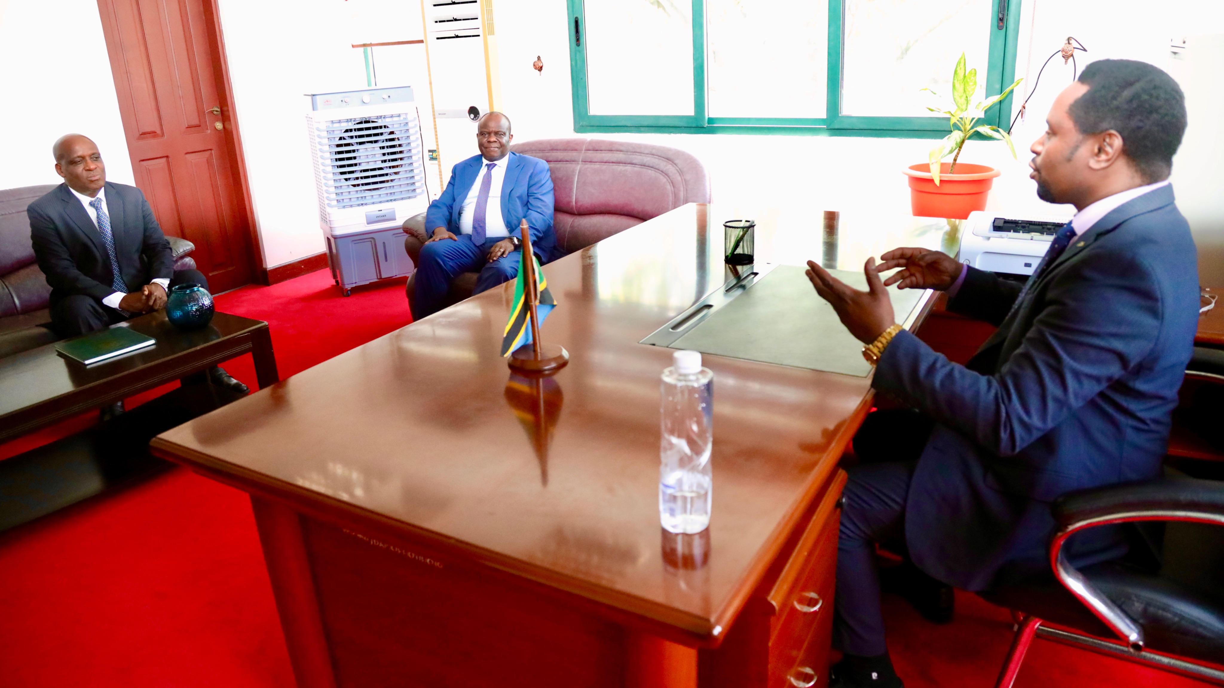 Balozi Luvanda apokelewa Ofisi ya Makamu wa Rais, Dkt. Dugange atoa neno