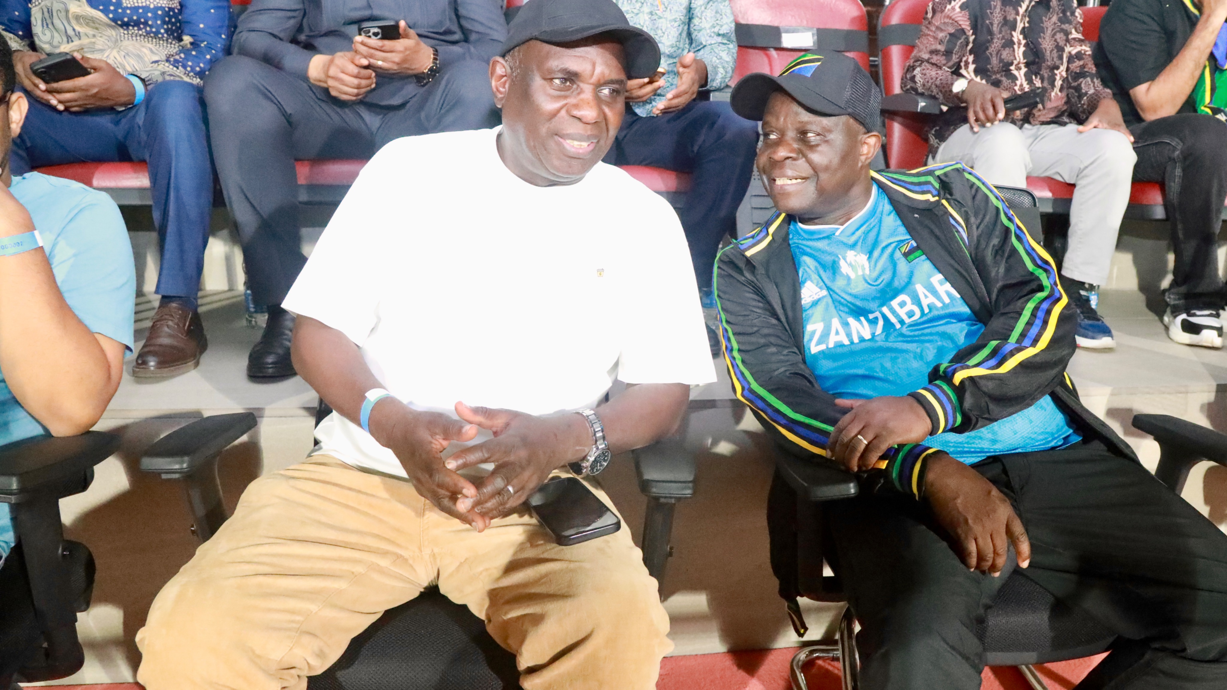 Dkt Muyungi ashuhudia mechi ya Yanga vs Azam