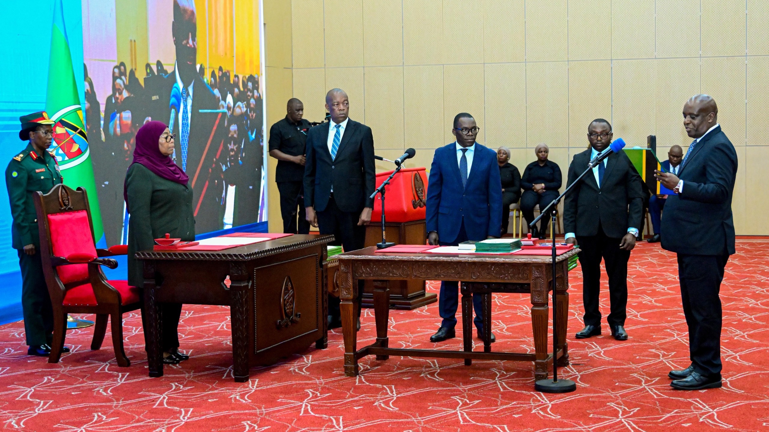 Balozi Luvanda aapishwa kuwa Naibu Katibu Mkuu Mazingira