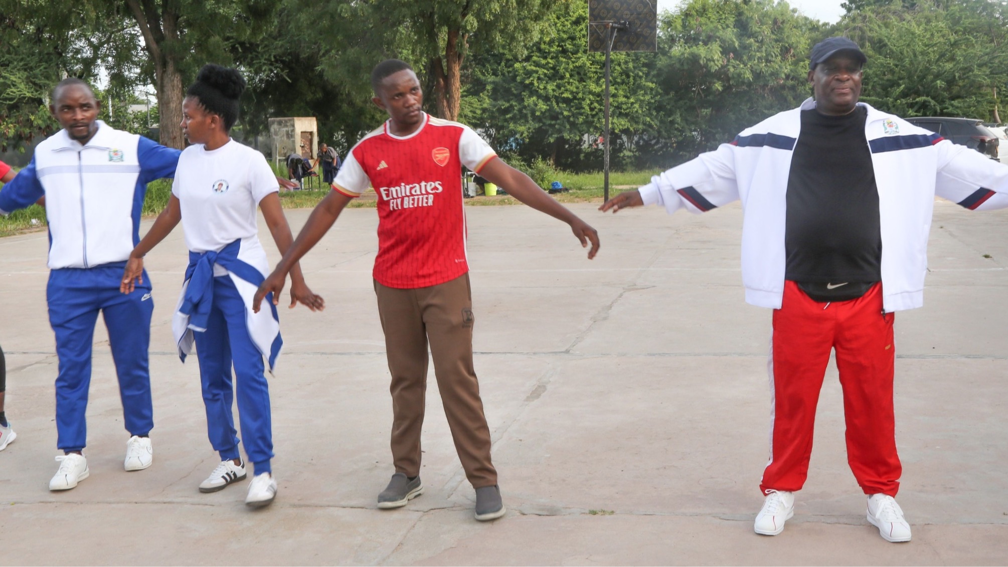 Balozi Luvanda ahimiza umuhimu wa mazoezi kwa watumishi