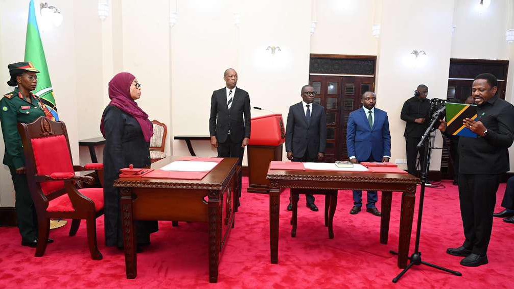 Mheshimiwa Kwagilwa aapishwa kuwa Naibu Waziri Ofisi ya Makamu wa Rais