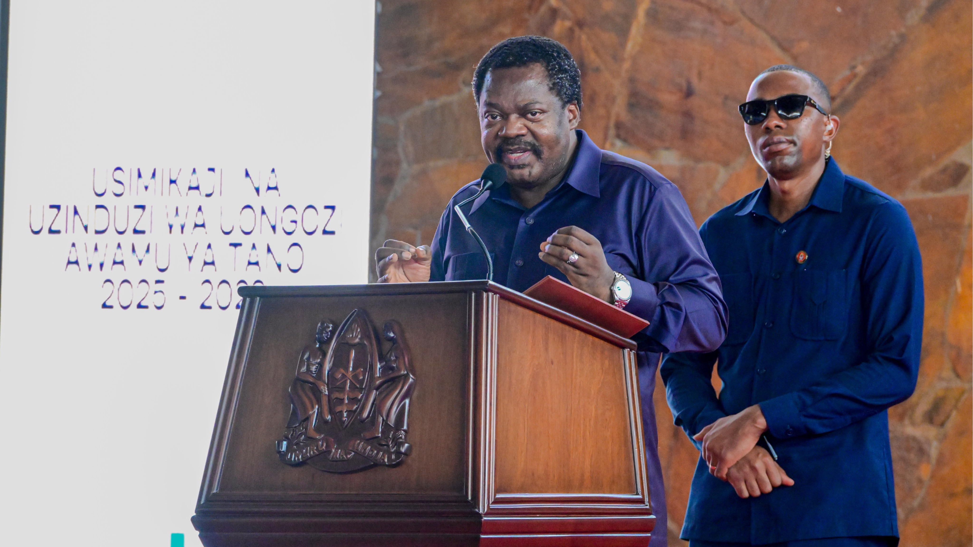 Makamu wa Rais: Viongozi wa Dini mliombee Taifa