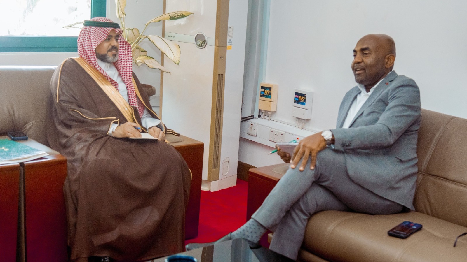 Waziri Masauni, Balozi wa Qatar wateta ushirikiano katika mazingira