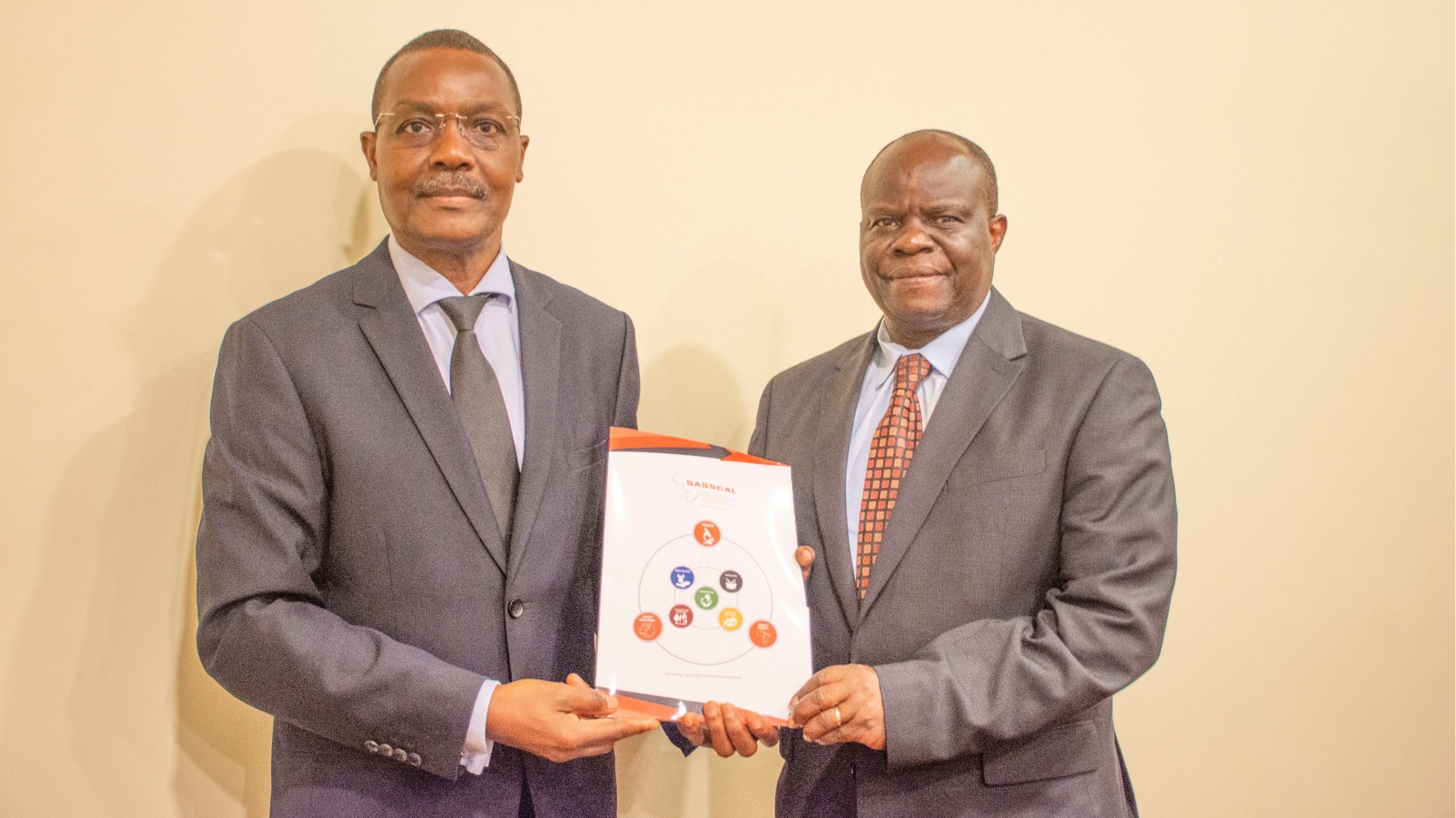 Dkt. Muyungi ateta na Ujumbe wa Kituo cha Umahiri wa Sayansi Kusini mwa Afrika